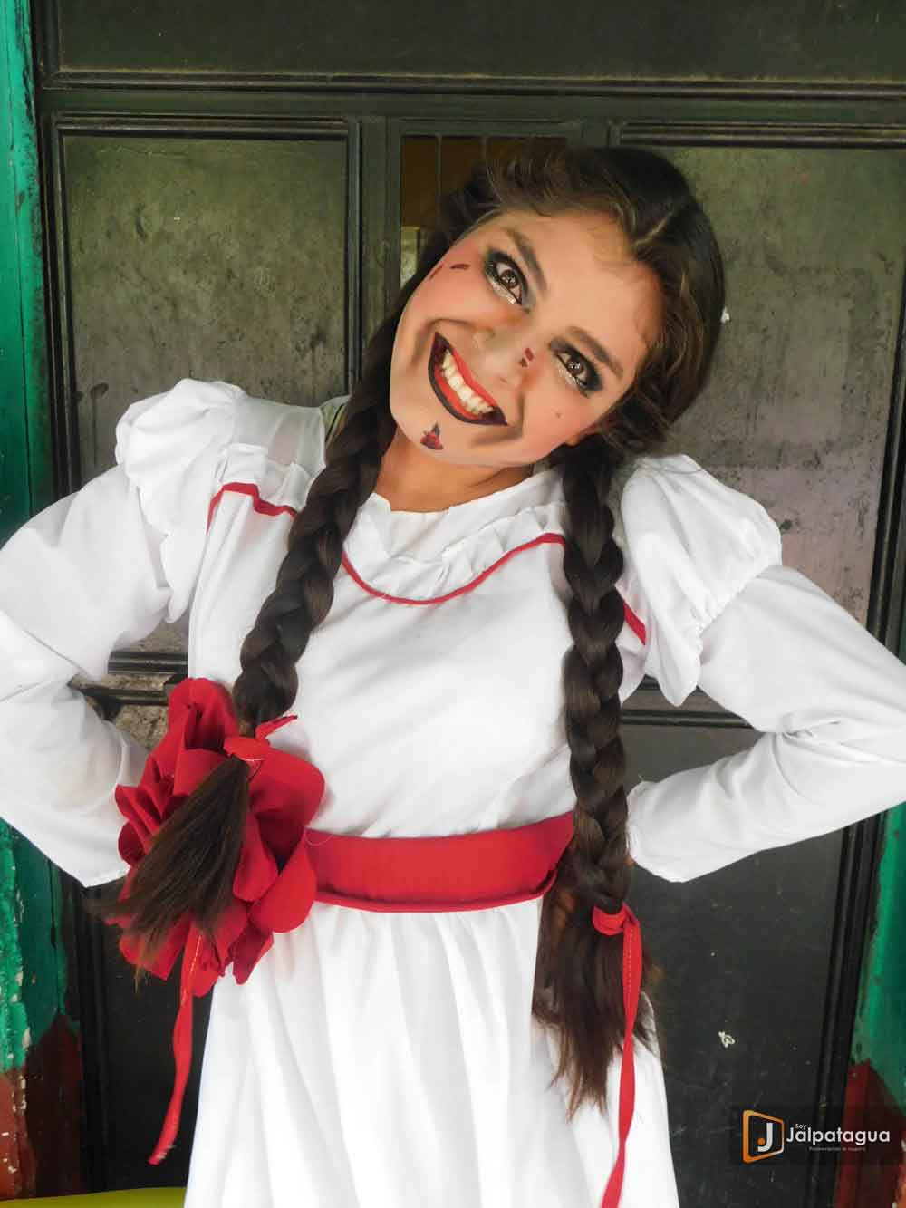 Disfraz Annabelle Carnaval Escuela de Comercio Jalpatagua